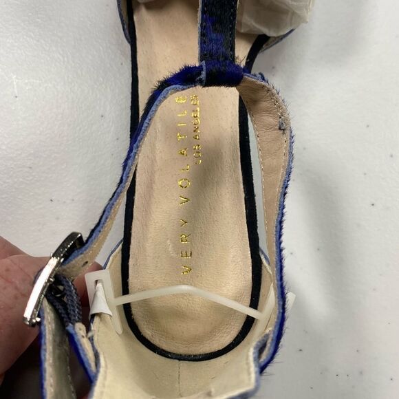NIB Very Volatile Women’s Blue Leopard Print Flat Shoes Pointy Toe Straps-Size 7 - Picture 7 of 8